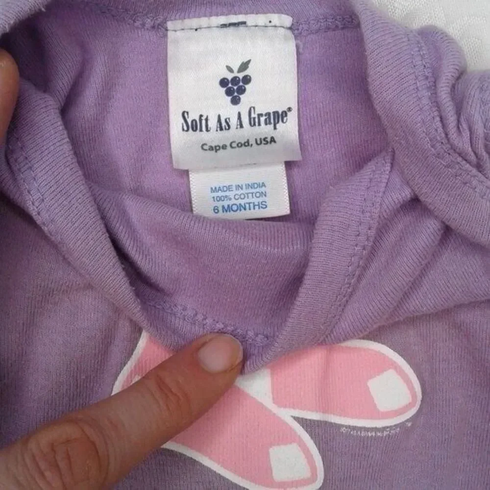 Soft As A Grape Boston Red Sox Short Sleeve Onesie 6M Lavender Pink Red Sox VGUC